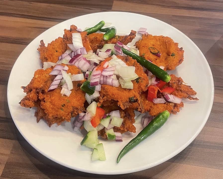 Pakoras with onions and chilies